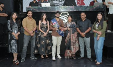 एलन कॉलेज ऑफ डिजाइन में फ्रेशर्स पार्टी का धमाल, मिस्टर और मिस फ्रेशर के टाइटल पर लक्ष्या और आकाश का कब्जा